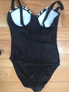 70s GOTTEX Black and White Pinup Swimsuit - Size 8 10 Medium - B or C Cup - Sweetheart Darted Cups - 80s One Piece - Swimmers Bather Cozzie