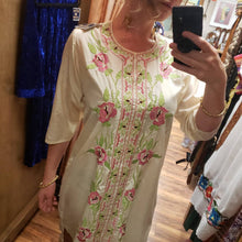 Load image into Gallery viewer, Pearlescent Kurta Tunic with Pastel Floral Embroidery - Womens Small Medium - Boho Tunic Dress - Hippie Tunic Dress - Salwar Kameez Kurti