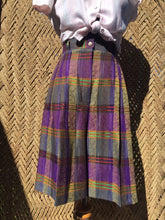 Load image into Gallery viewer, 80s Purple Green Plaid Pleated Culotte Shorts - Womens US 2 4 6 - Rayon Poly - High Rise Skorts - Pockets - Long Shorts - Women Plaid Shorts