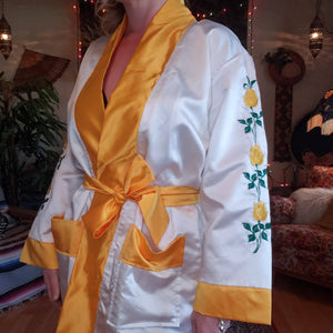 Vintage Embroidered Yellow Rose Kimono Robe - Poly Satin Boxing Robe - Womens XS Small Medium- Green and Yellow - Pockets - Chinese Robe